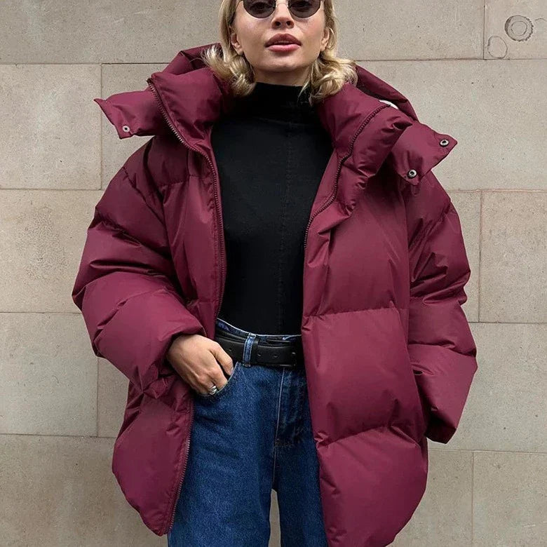 Damska Kurtka Puchowa Krótka Oversize - Kaptur i Wysoki Kołnierz